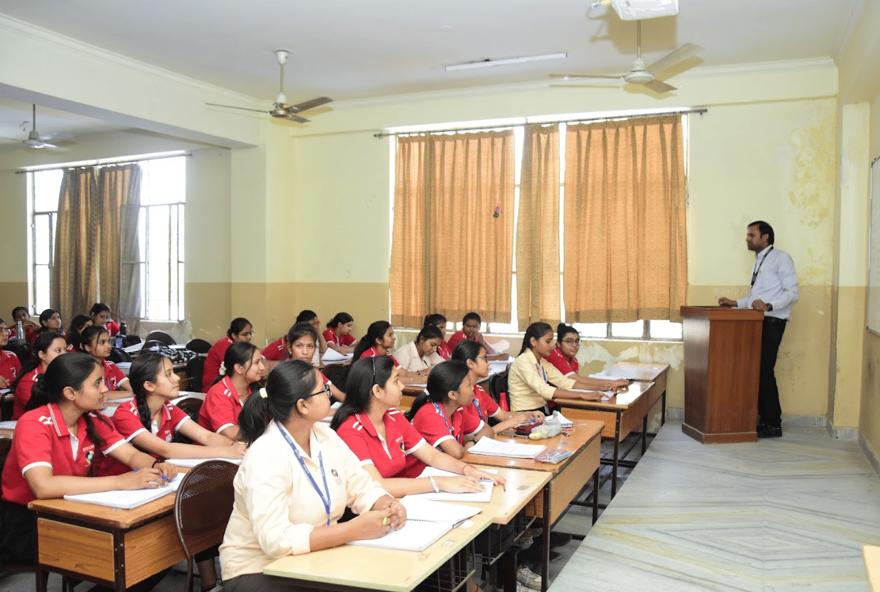Biyani Girls College Jaipur Classroom photo 16